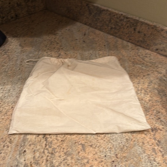 Salvatore Ferragamo cream dust bag - Picture 5 of 6